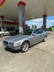 BMW E38